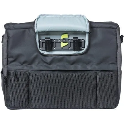 Basil B-Safe Commuter Bag With LED