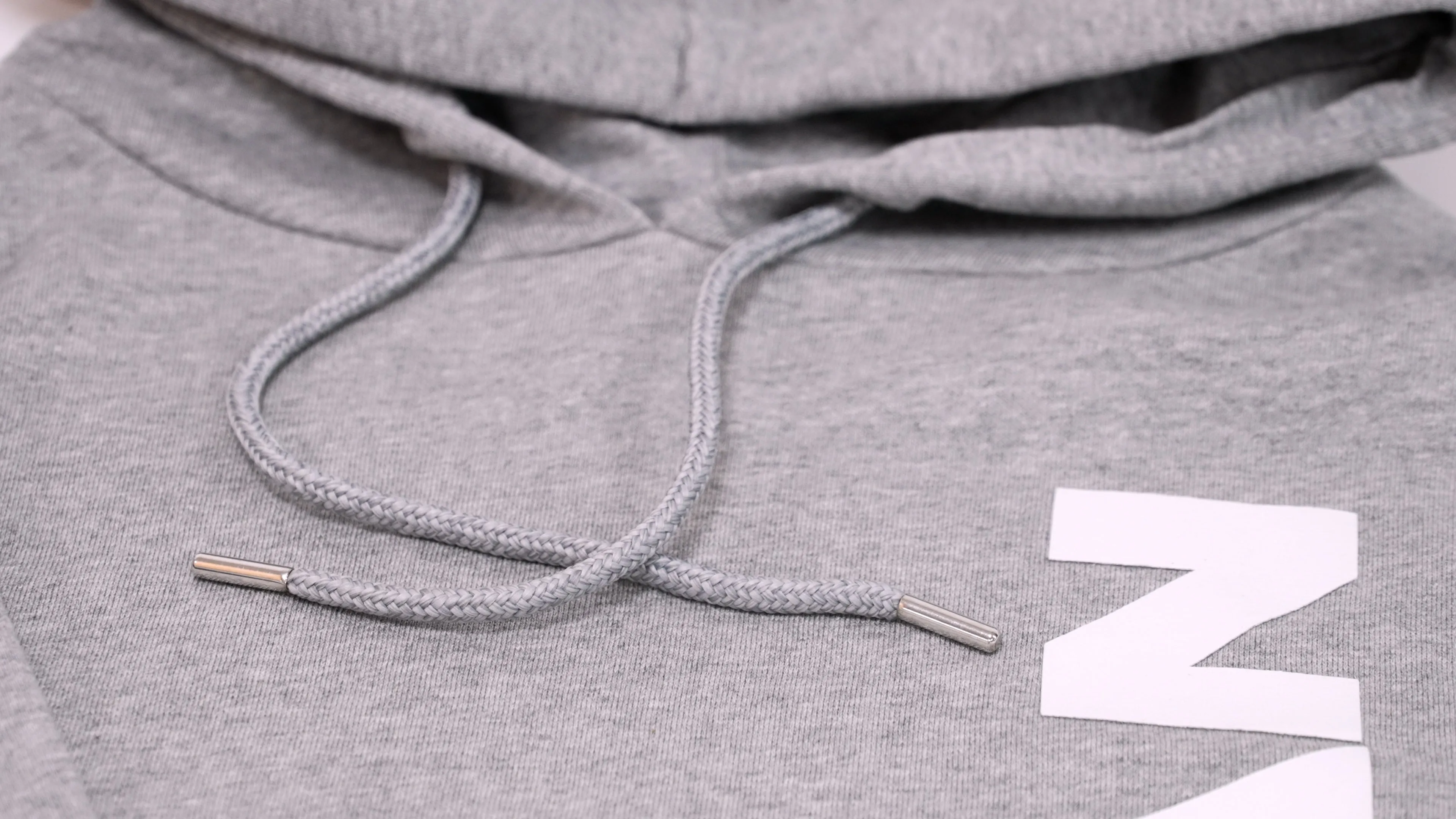 GREY PULLOVER HOODIE VERTICAL