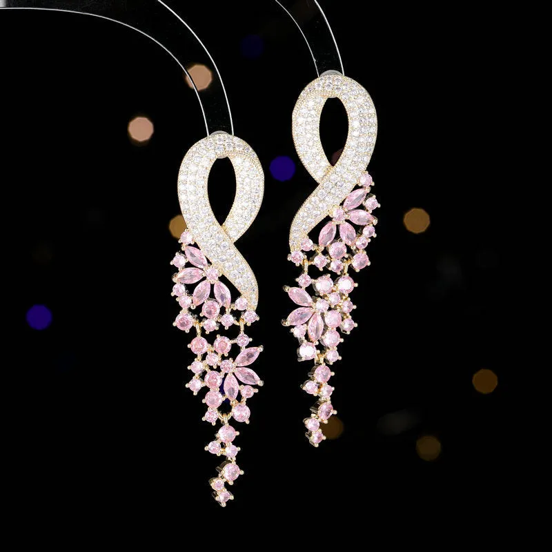 High-end fashion banquet dress matching drop earrings