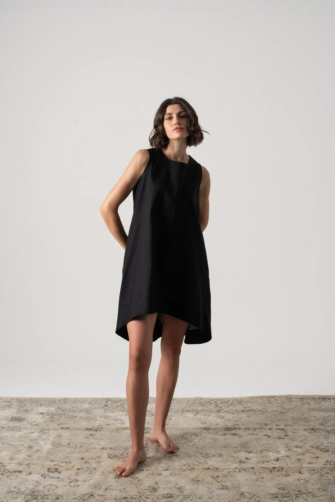 Illya Linen Midi Dress Black