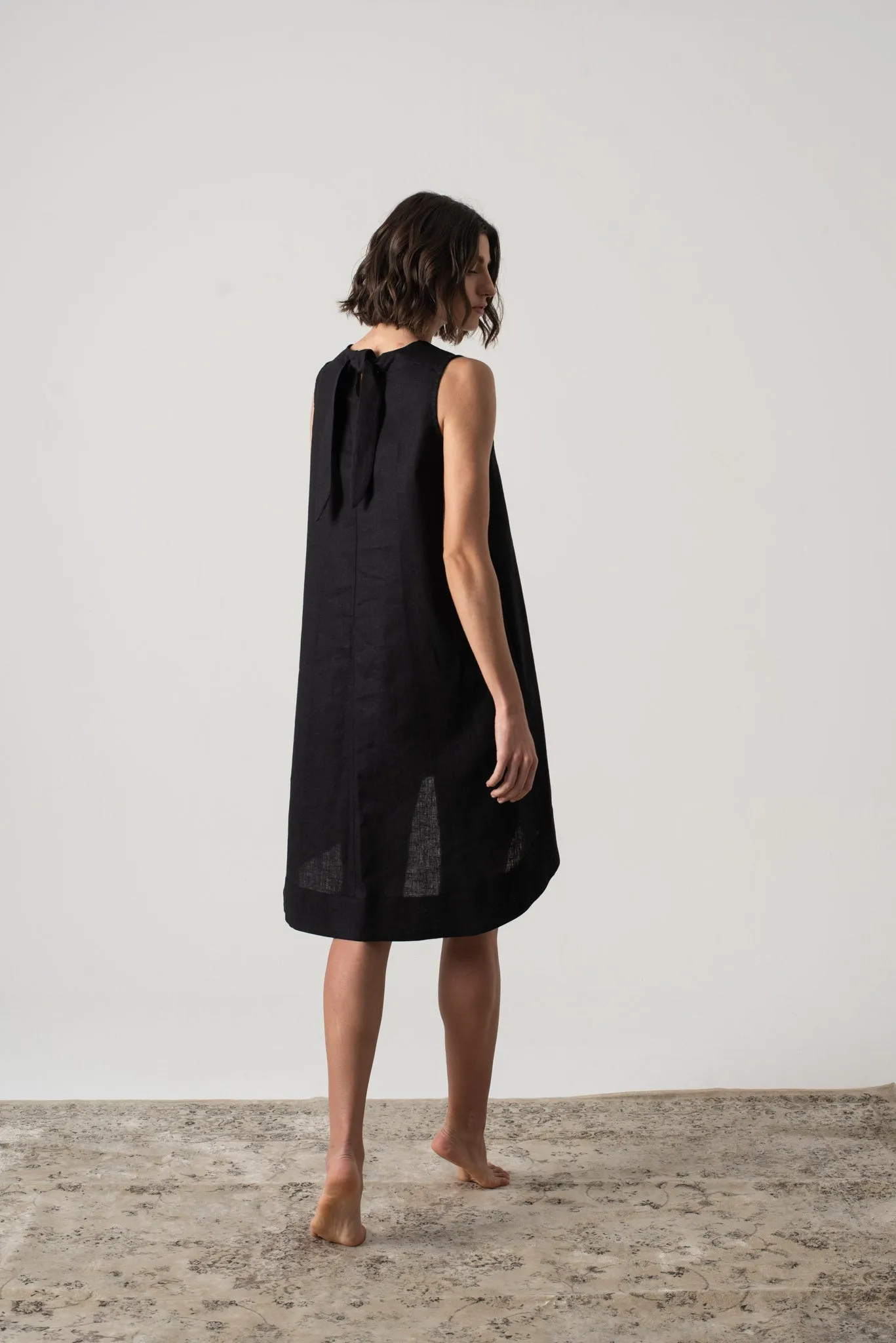 Illya Linen Midi Dress Black