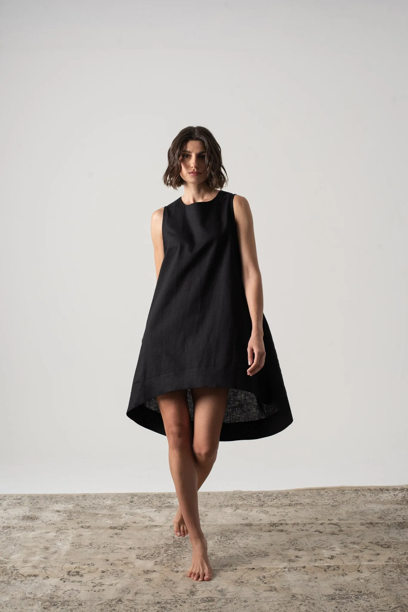 Illya Linen Midi Dress Black