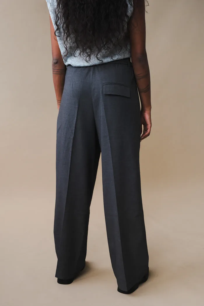 PLEAT FRONT WIDE LEG PANTS