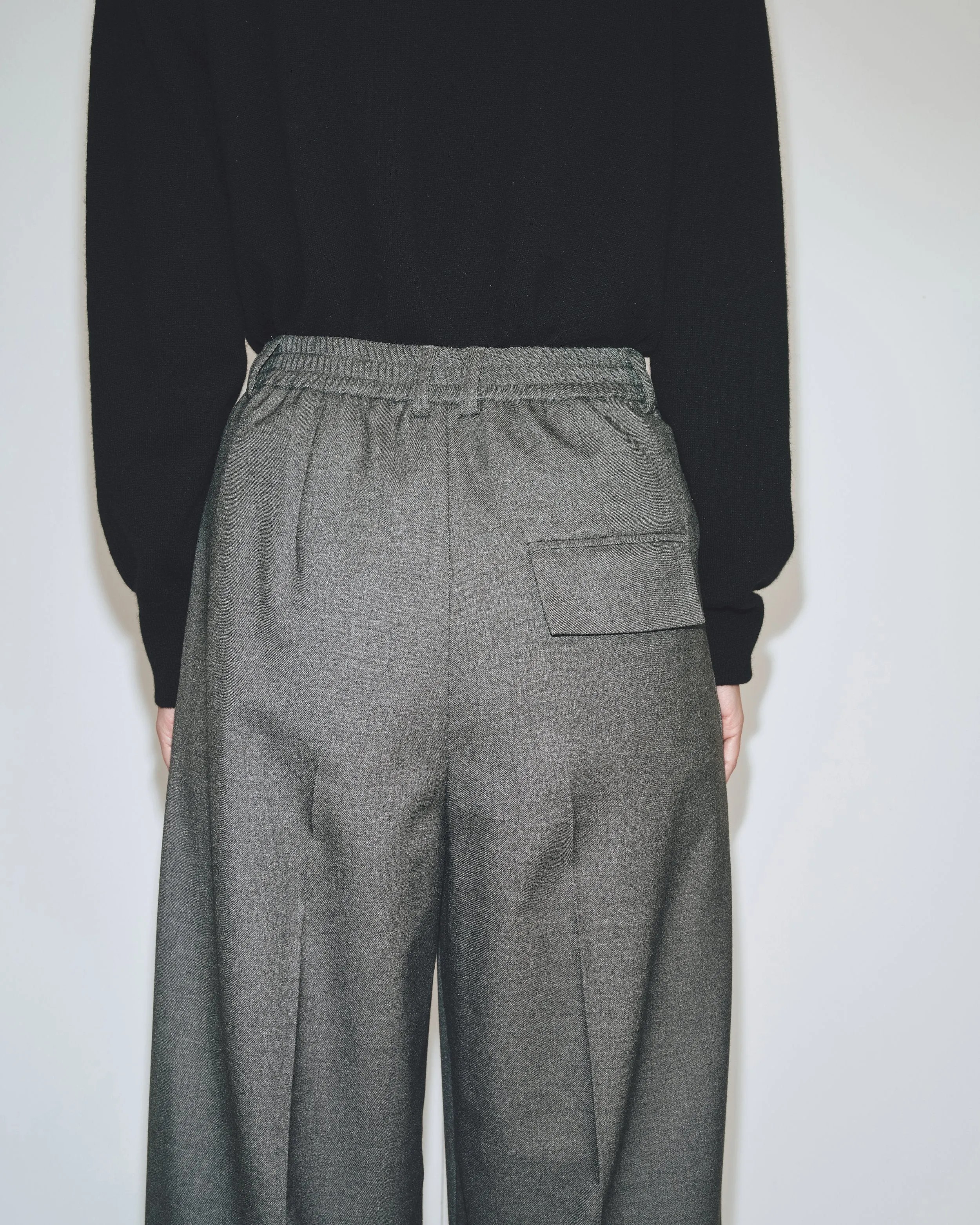 PLEAT FRONT WIDE LEG PANTS