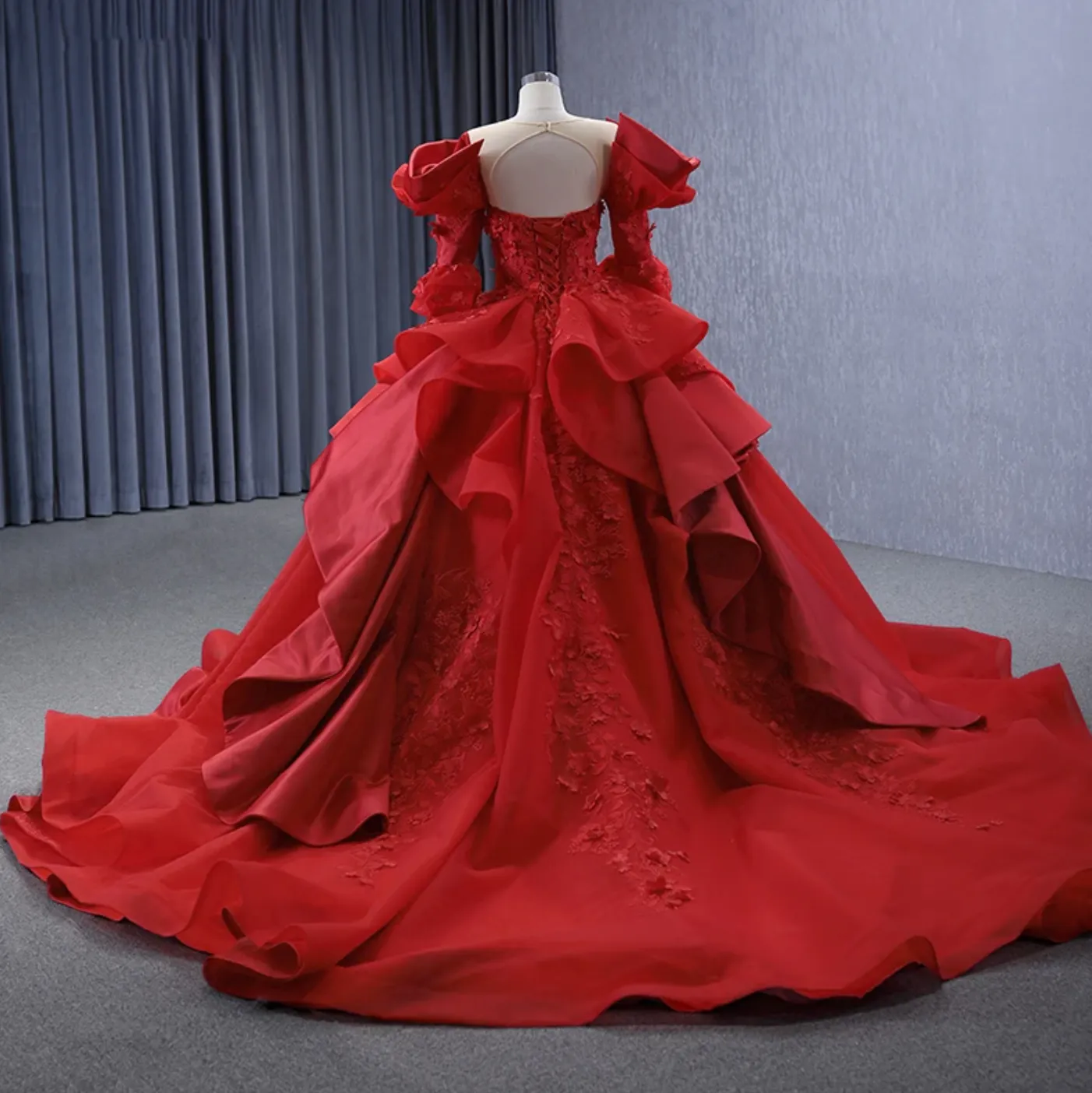 Red O-Neck Long Sleeves Backless Illusion Quinceañera Dress