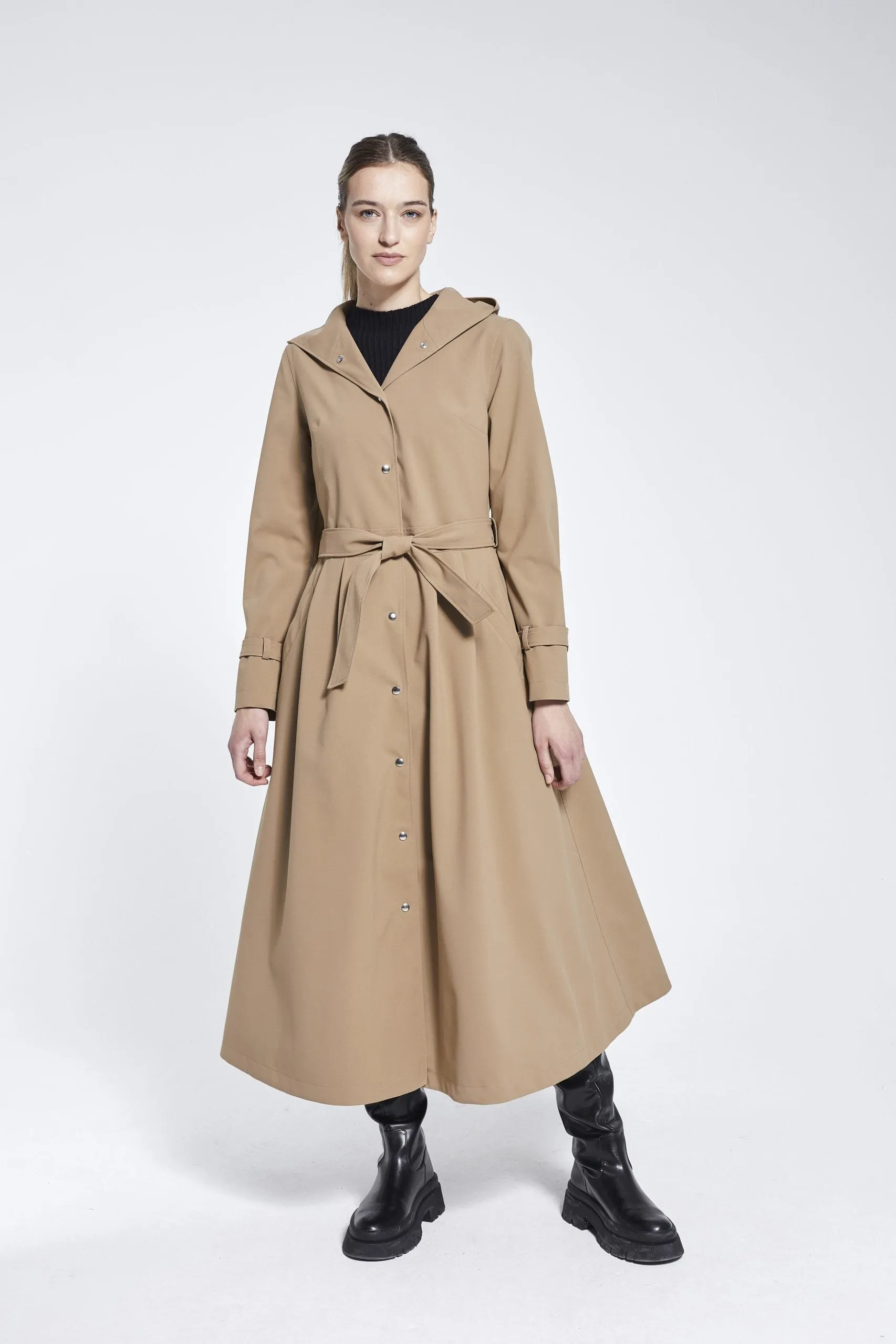 SAND ICONIC RAINCOAT - recycled materials