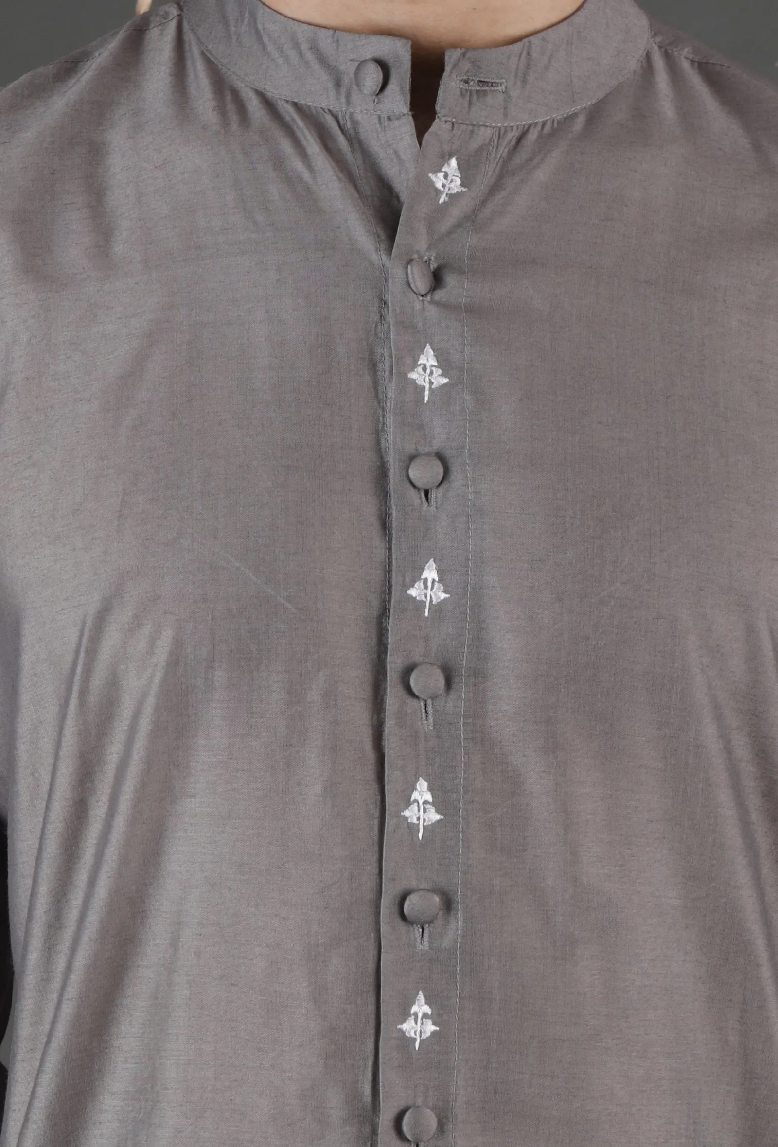 Set Of 2: Evak Grey Chanderi Kurta & Straight Pants