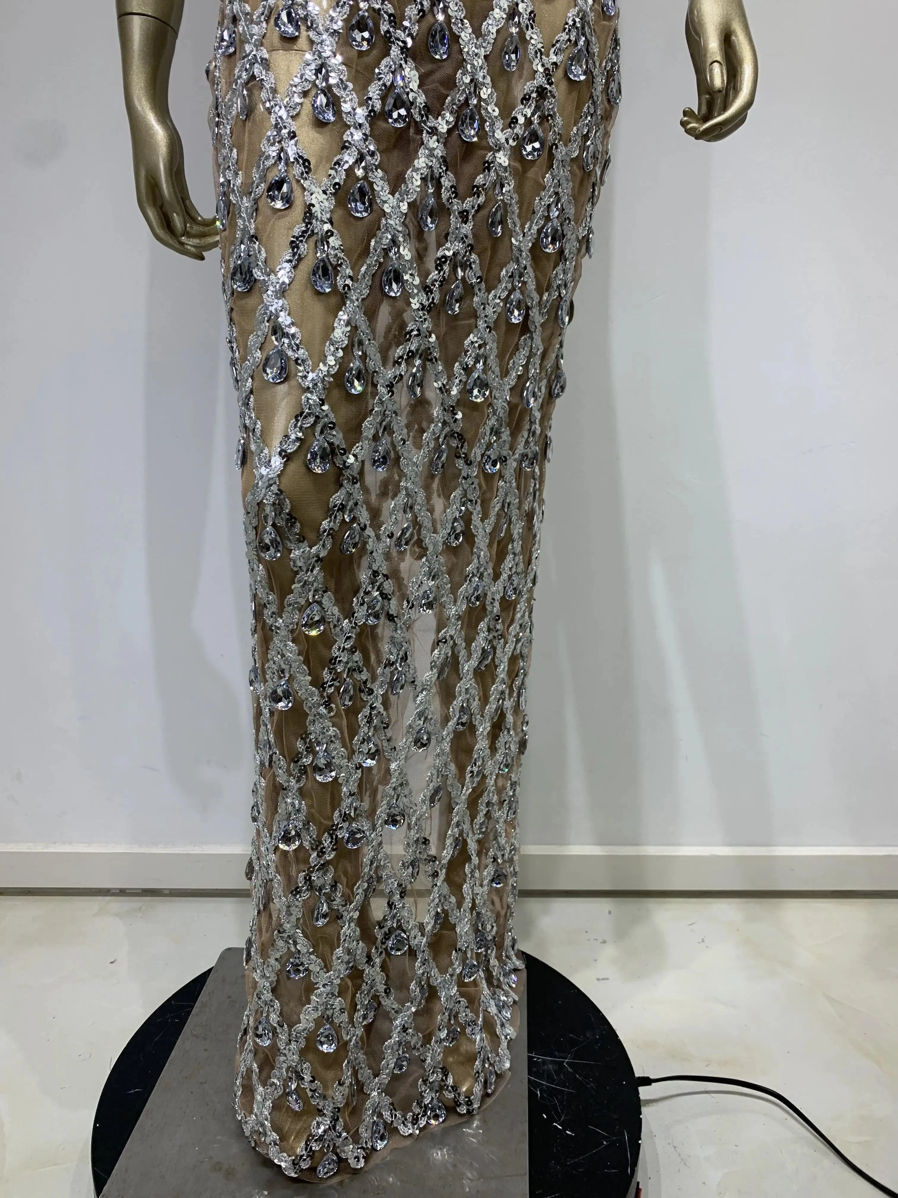 Stock Women Luxury Sexy Crystal Diamonds Beading Long Dress