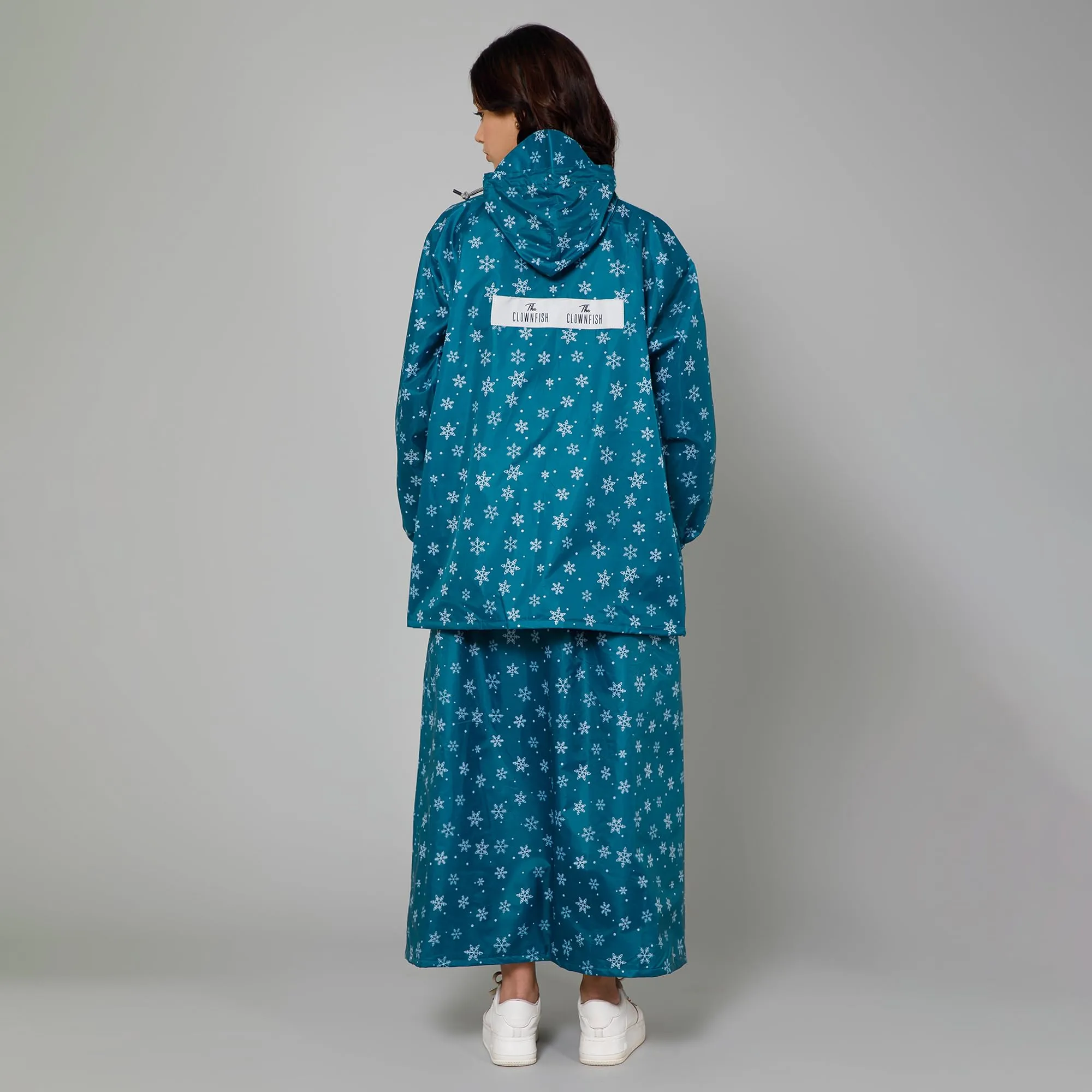 THE CLOWNFISH Polyester Waterproof Rain Coat For Women Skirt and Top Raincoat With Adjustable Hood and Front Pockets Rain Glam Series (Turquoise Blue Floral, XX-Large)