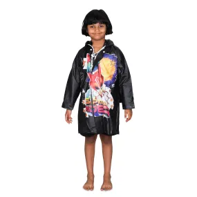 THE CLOWNFISH Toon Caper Series Kids Waterproof PVC Longcoat with Adjustable Hood & Extra Space for Backpack/Schoolbag Holding. Printed Plastic Pouch. Kid Age-4-5 years (Black)