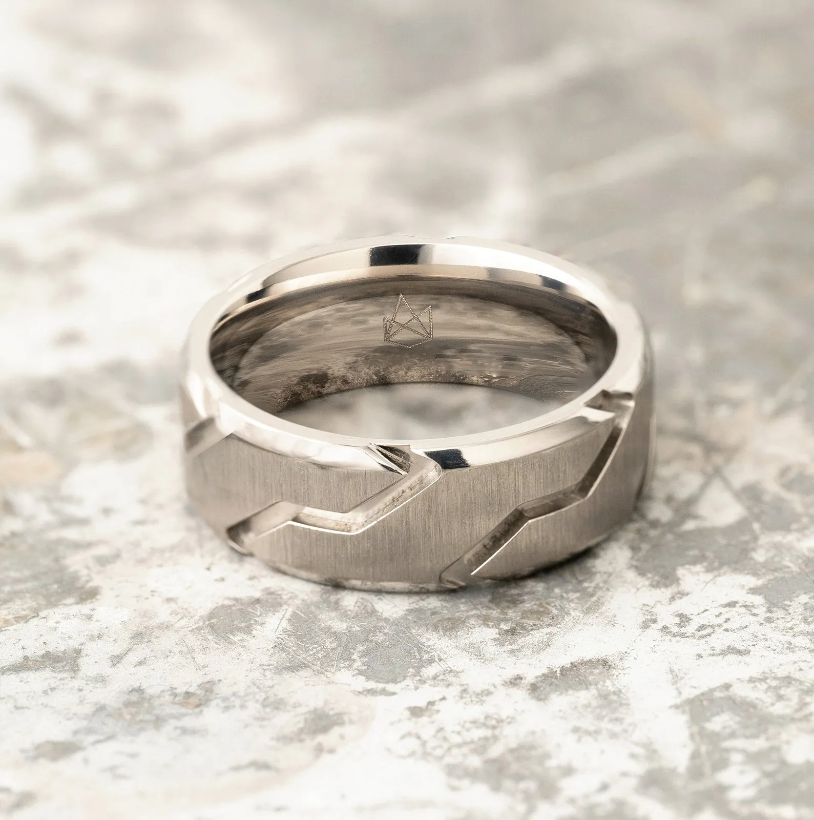 Titanium Ring - Silver Striker