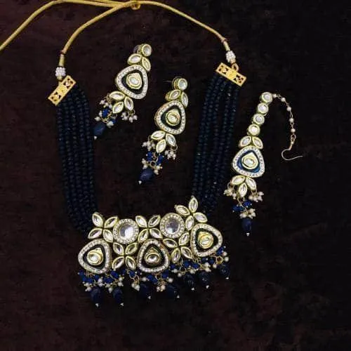 Triangular Meenakundan Necklace Earring And Teeka Set