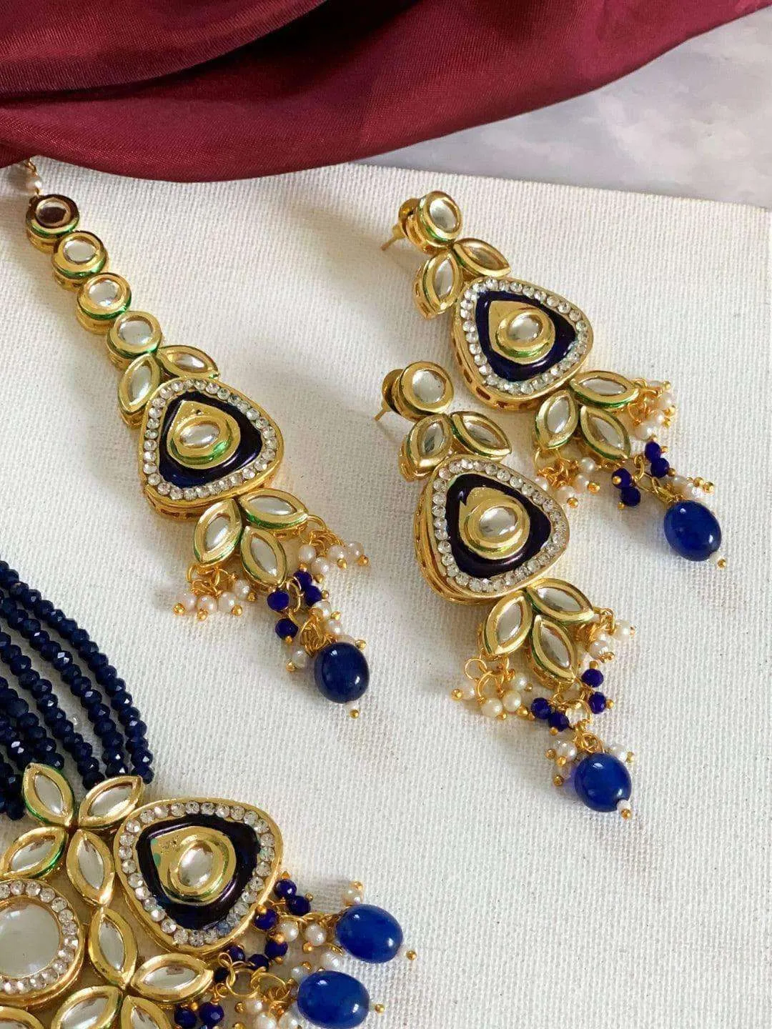 Triangular Meenakundan Necklace Earring And Teeka Set